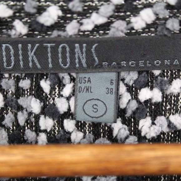 ⬇️$35 Barcelona Black & Gray Long Sleeve Sweater - Picture 7 of 12